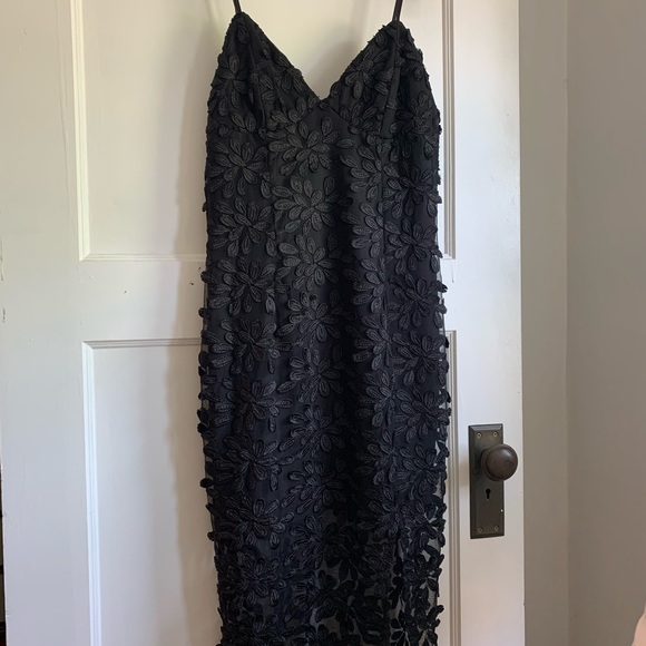 Beautiful Bardot Cocktail Dress - Picture 1 of 11